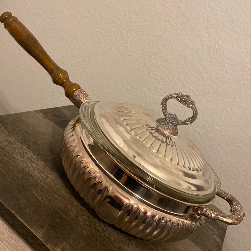 Vintage silver plate casserole/bowl wooden handle with lid